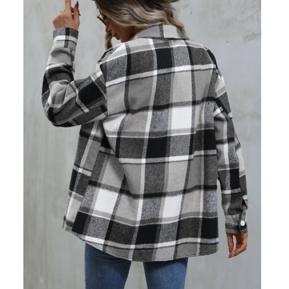 Plaid button down shirt - Picture 3 of 5